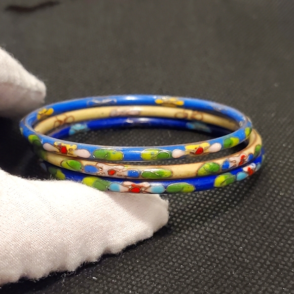 ♥️HOST PIC♥️ Vintage Jewelry Cloisonne Bracelets Set of 3, Vintage Bangle - Picture 1 of 11